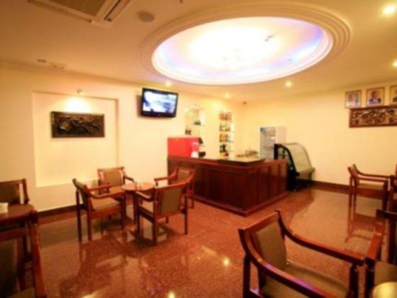 Cardamom Hotel & Apartment Пном Пен Екстериор снимка