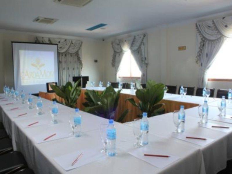 Cardamom Hotel & Apartment Пном Пен Екстериор снимка