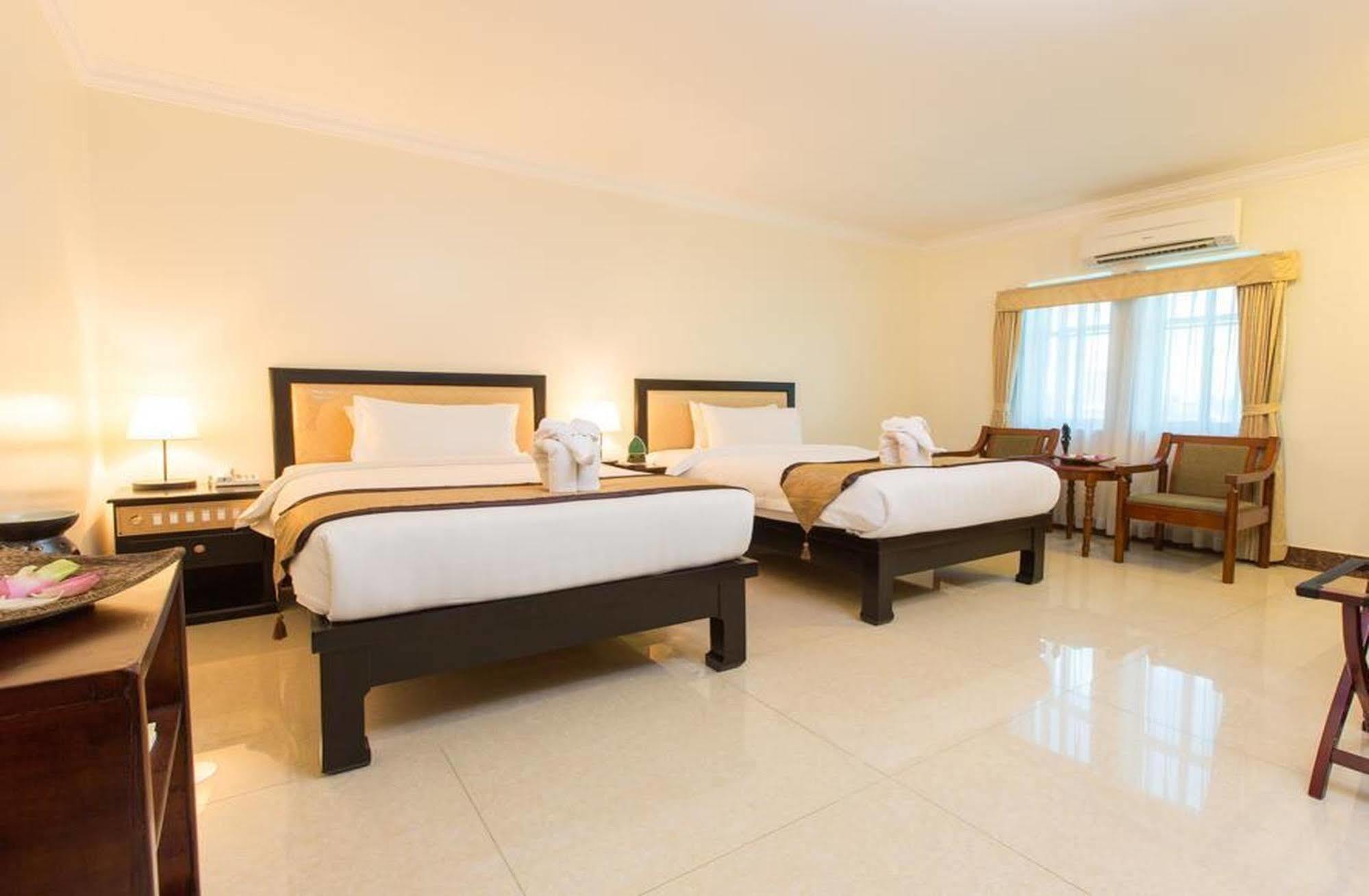 Cardamom Hotel & Apartment Пном Пен Екстериор снимка