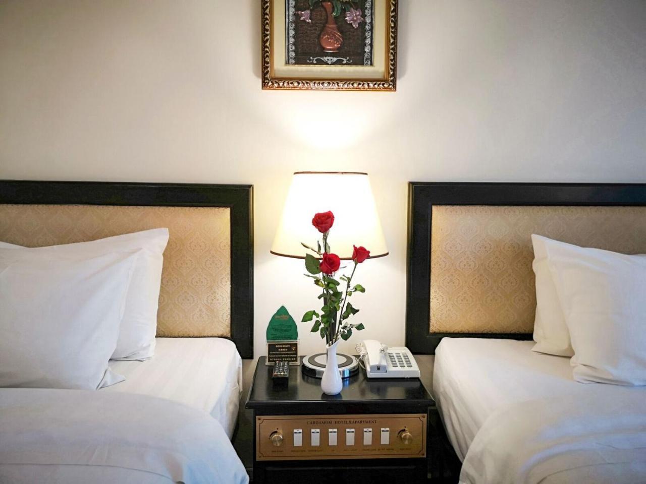 Cardamom Hotel & Apartment Пном Пен Екстериор снимка