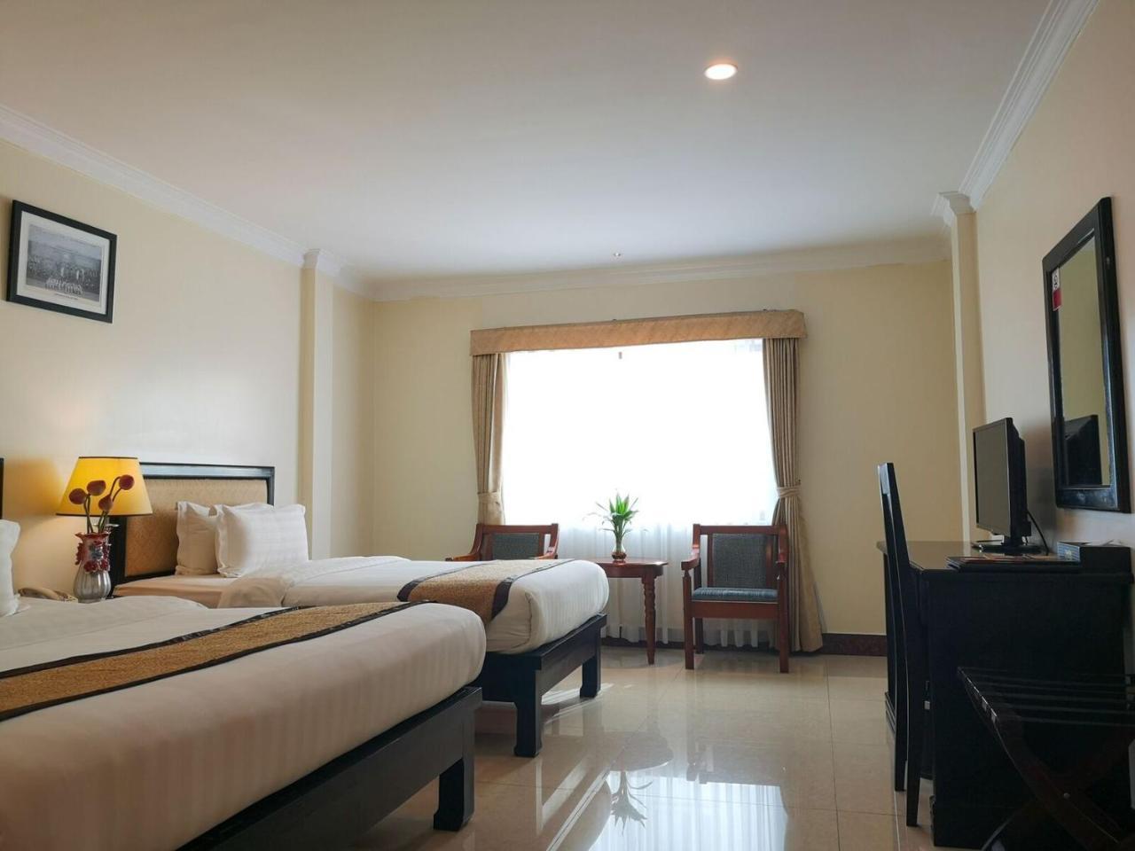 Cardamom Hotel & Apartment Пном Пен Екстериор снимка