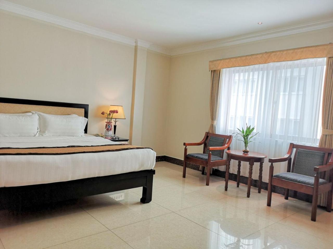 Cardamom Hotel & Apartment Пном Пен Екстериор снимка