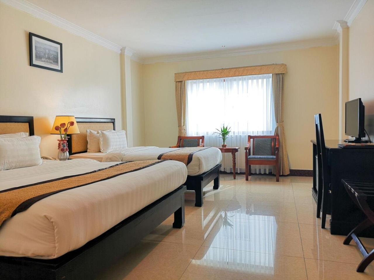 Cardamom Hotel & Apartment Пном Пен Екстериор снимка