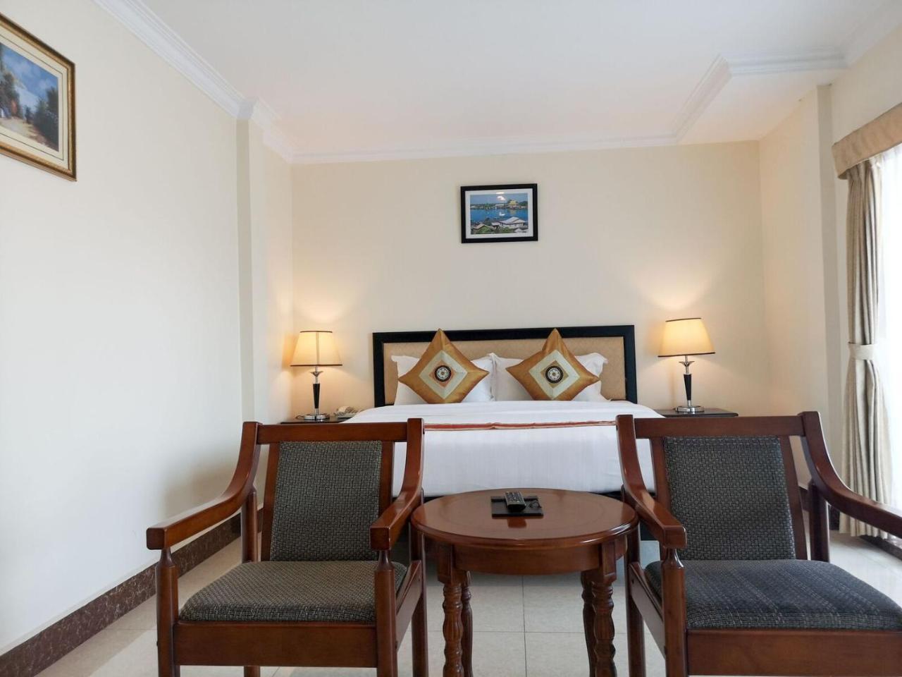 Cardamom Hotel & Apartment Пном Пен Екстериор снимка