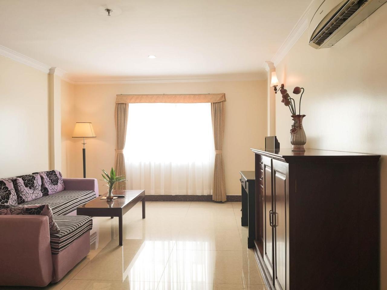 Cardamom Hotel & Apartment Пном Пен Екстериор снимка